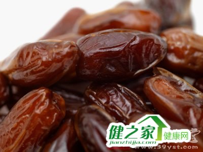 日常生活吃红枣可以护肝健胃